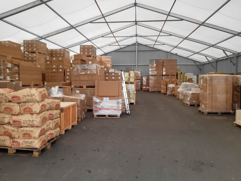 Hangar de stockage industriel