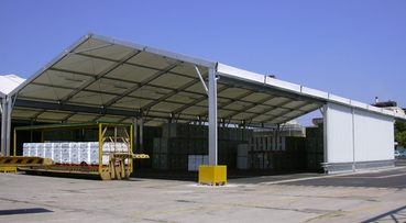 Auvent avec grandes ouvertures