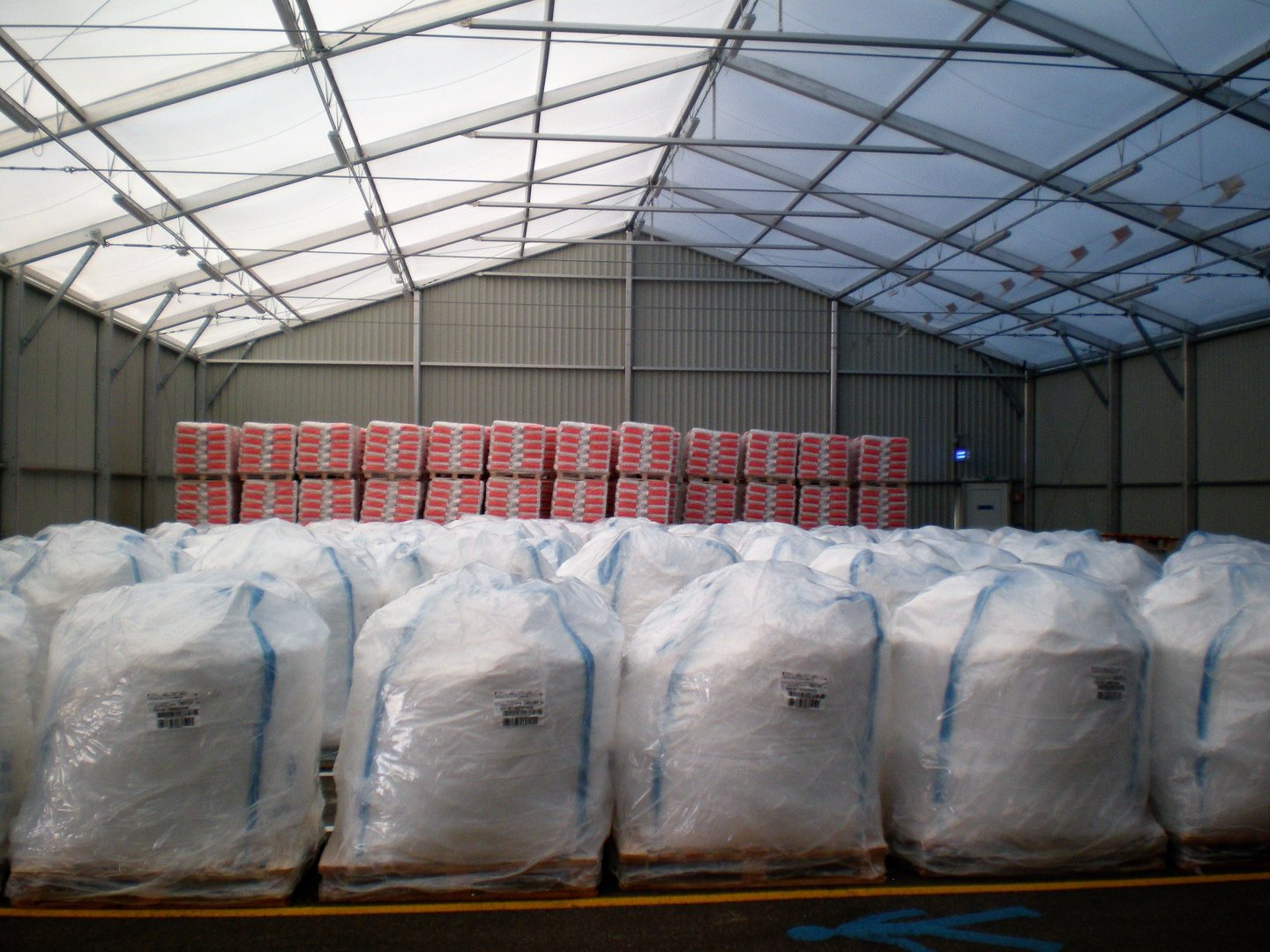 Chapiteau de stockage