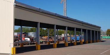 Auvent pour abriter des pièces