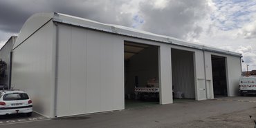 Bâtiment de stockage pour un spécialiste d'équipements routiers 