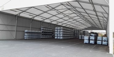 Auvent de stockage industriel