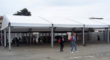 Préau pour l'éducation